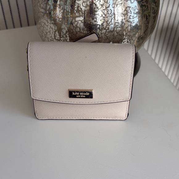kate spade Handbags - Kate Spade Light Beige Wallet